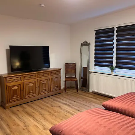 !!! Fuer 6xpersonen, Terrasse, Garten, Hund Willkommen!!! Winterberg