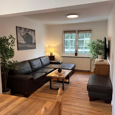 Apartment !!! Für 6xpersonen, Terrasse, Garten, Hund Willkommen!!!