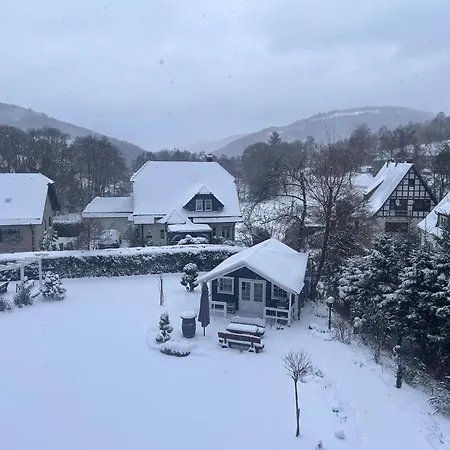 Apartamento !!! Fuer 6xpersonen, Terrasse, Garten, Hund Willkommen!!! Winterberg