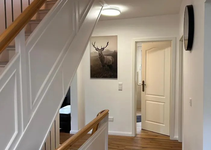 Lägenhet !!! Fuer 6xpersonen, Terrasse, Garten, Hund Willkommen!!!