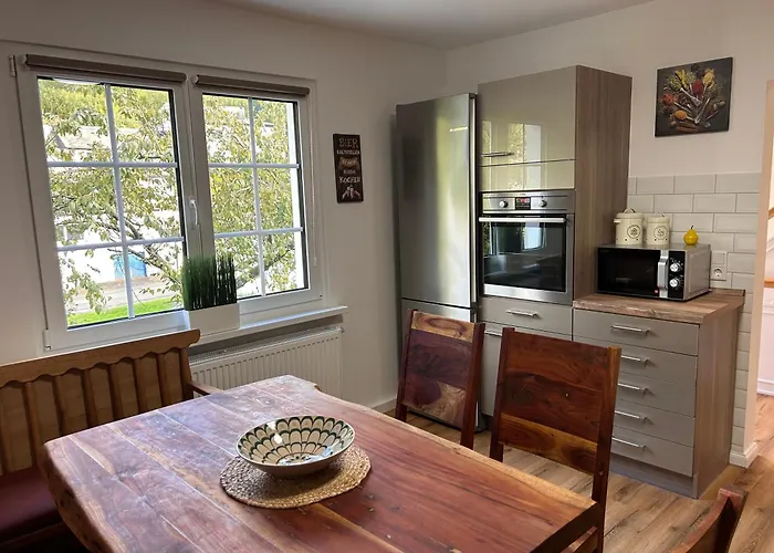 !!! Fuer 6xpersonen, Terrasse, Garten, Hund Willkommen!!! Winterberg